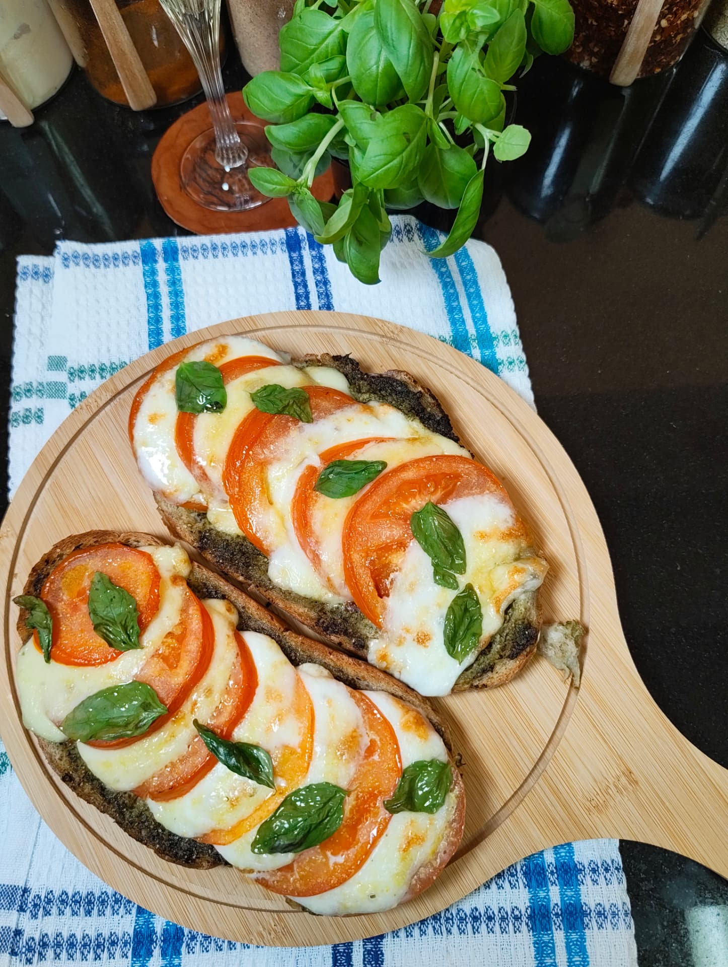 Air Fryer Mozzarella, Tomato & Pesto Toast