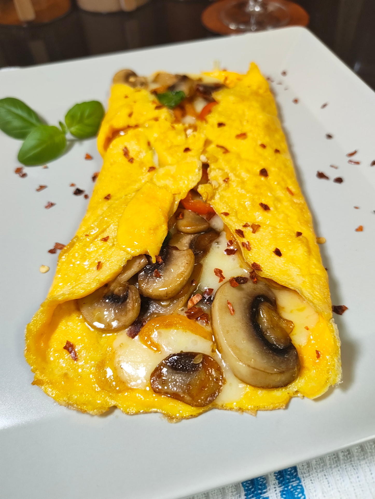 Mushroom, Pepper & Cheese Omelette