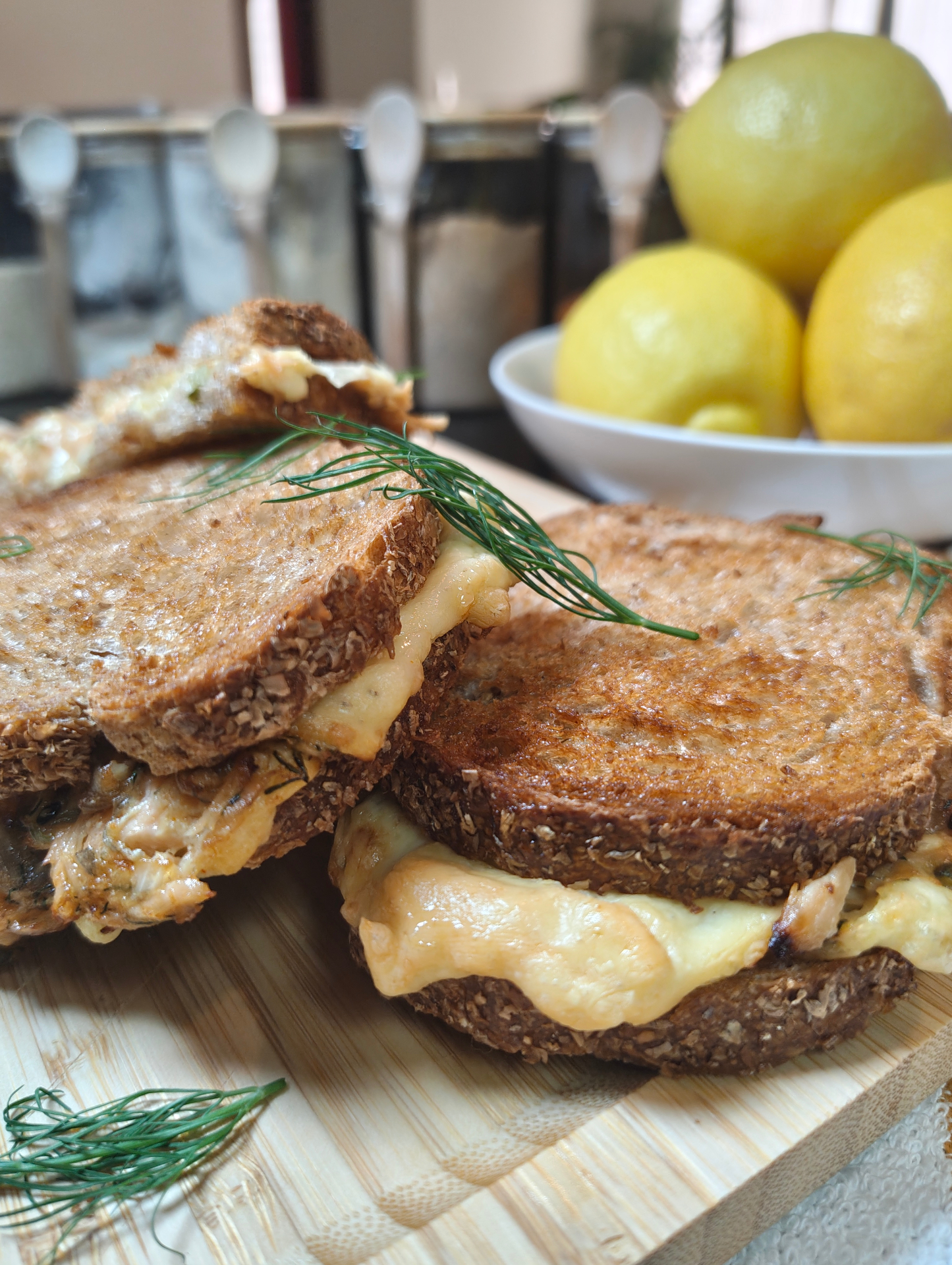 Air fryer salmon melts served with crisps